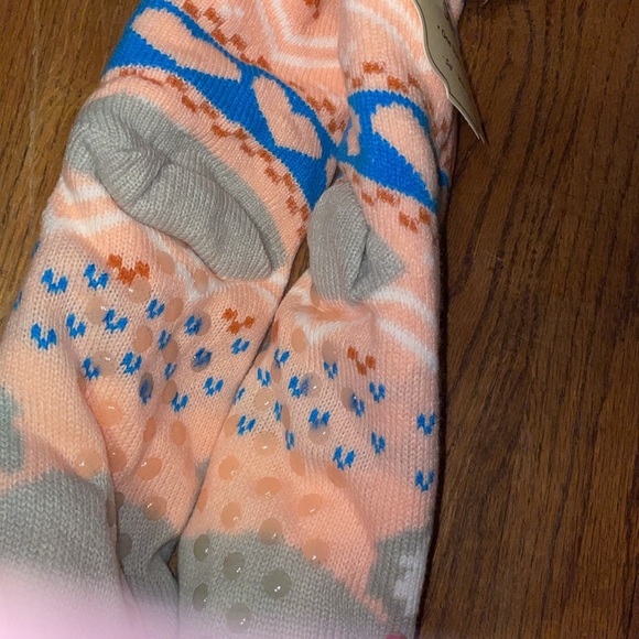 •MICHAEL & MICHELLE•NWT KOALA SOFT, COZY, NON-SLIP SHERPA CRITTER SOCKS OSFM - Picture 4 of 6